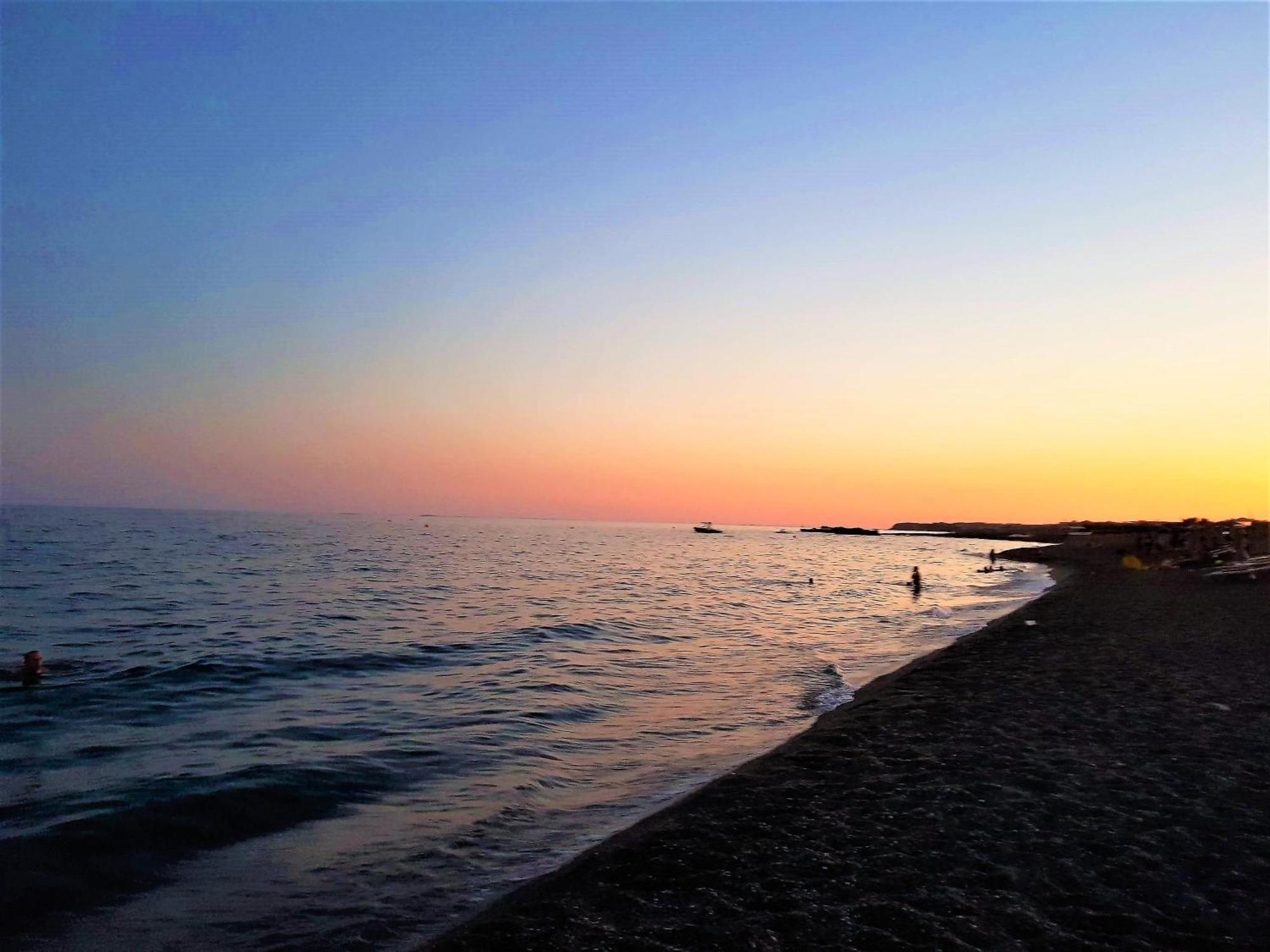 Апартаменты Gianna Seaside Кутсунари Экстерьер фото